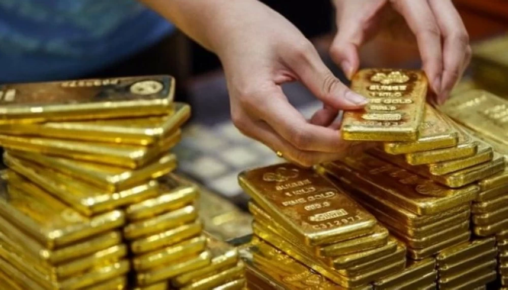 التجارة تؤكد التحقق من الهوية في معاملات الذهب النقدية بدءًا من 50 ألف ريال